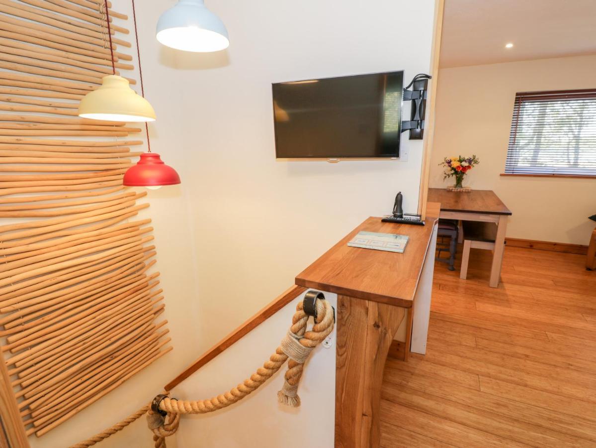 Redwood Villa Harlech Ngoại thất bức ảnh